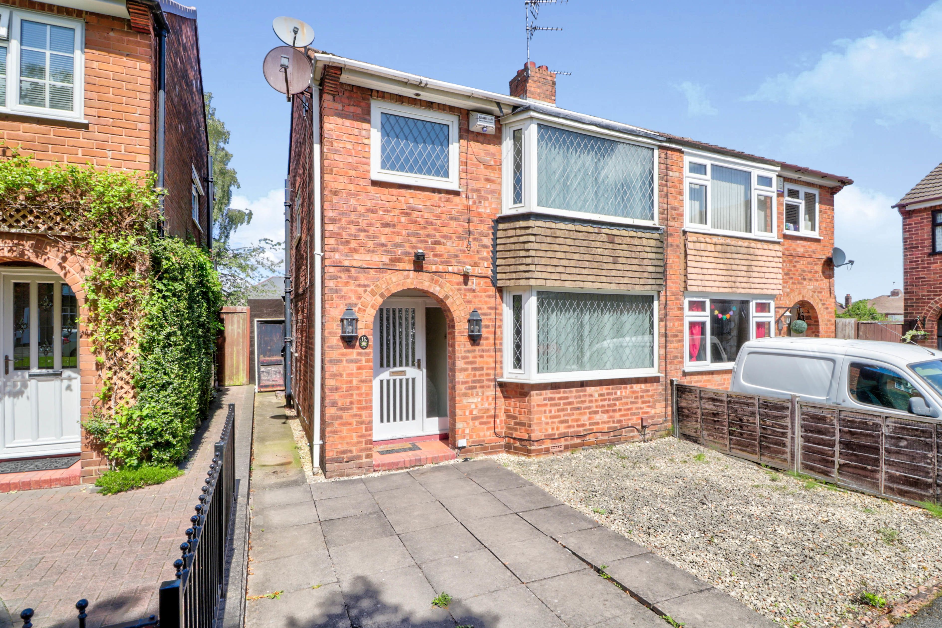 3 bedroom semidetached house for sale, Westfield Road, Willenhall WV