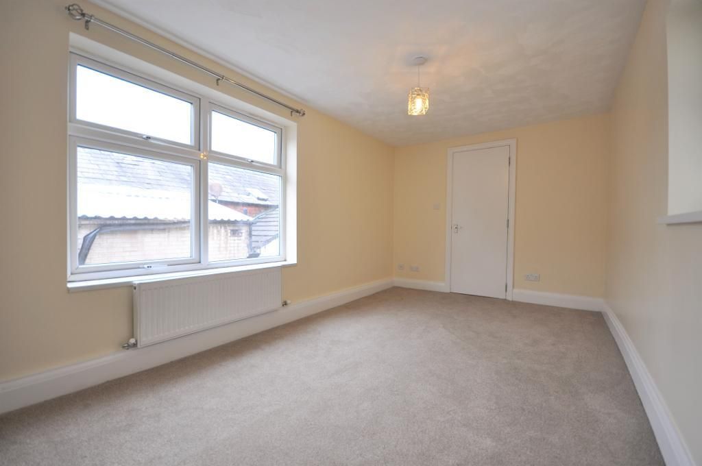 2 bedroom flat to rent, Poulton Street, Kirkham, Preston, PR4 2AJ