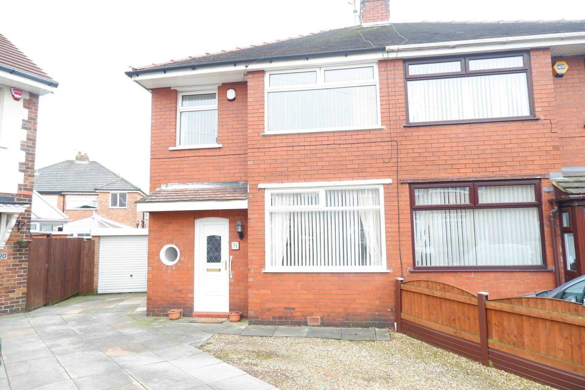 3 bedroom semidetached house to rent, Croftson Avenue, Ormskirk, L39
