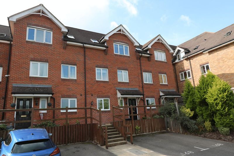 4 bedroom town house for sale, Kingsmead Road, High HP, HP11 1JB