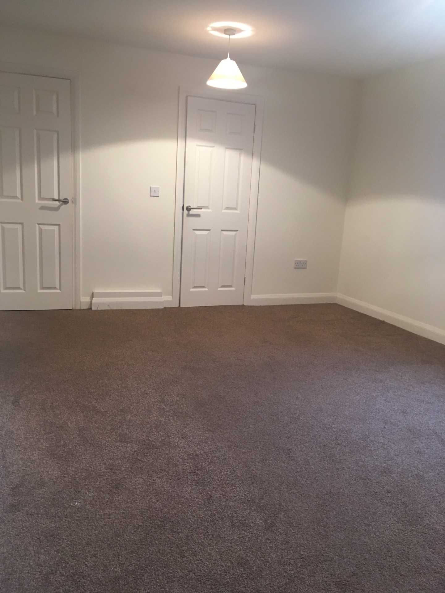 2 bedroom flat to rent, High Street, Runcorn, WA7 1JF
