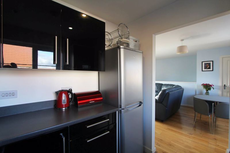 2 bedroom semidetached house for sale, Montague Street, Basildon, SS14 3GU