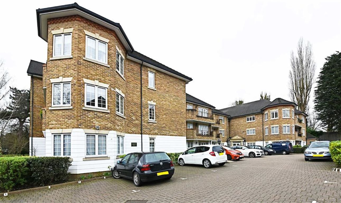 3 bedroom property for sale, Holders Hill Road, London, NW4 1LH