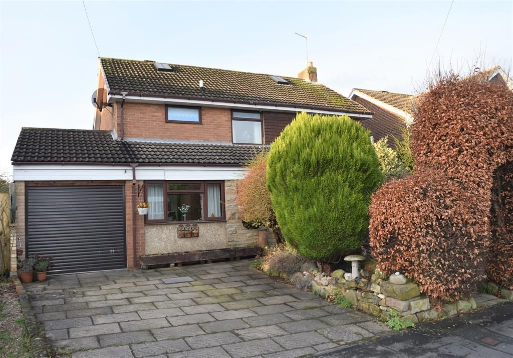 4 bedroom detached house for sale, Crestholme Close, Knaresborough, HG5