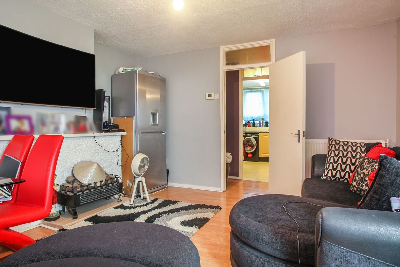 2 bedroom flat for sale, Lonsdale Close, London, E6 3PT