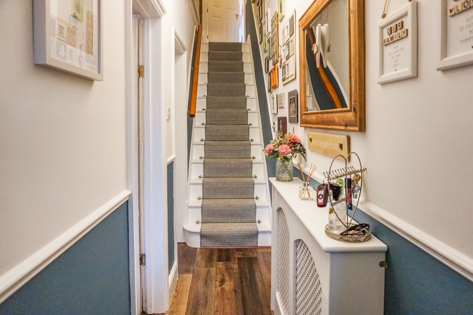 3 bedroom detached house for sale, Headlands, Desborough, Kettering NN