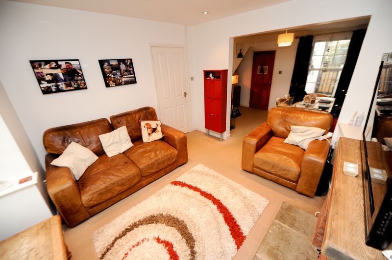 2 Bedroom Cottage To Rent Murcott Road East Whitnash Leamington