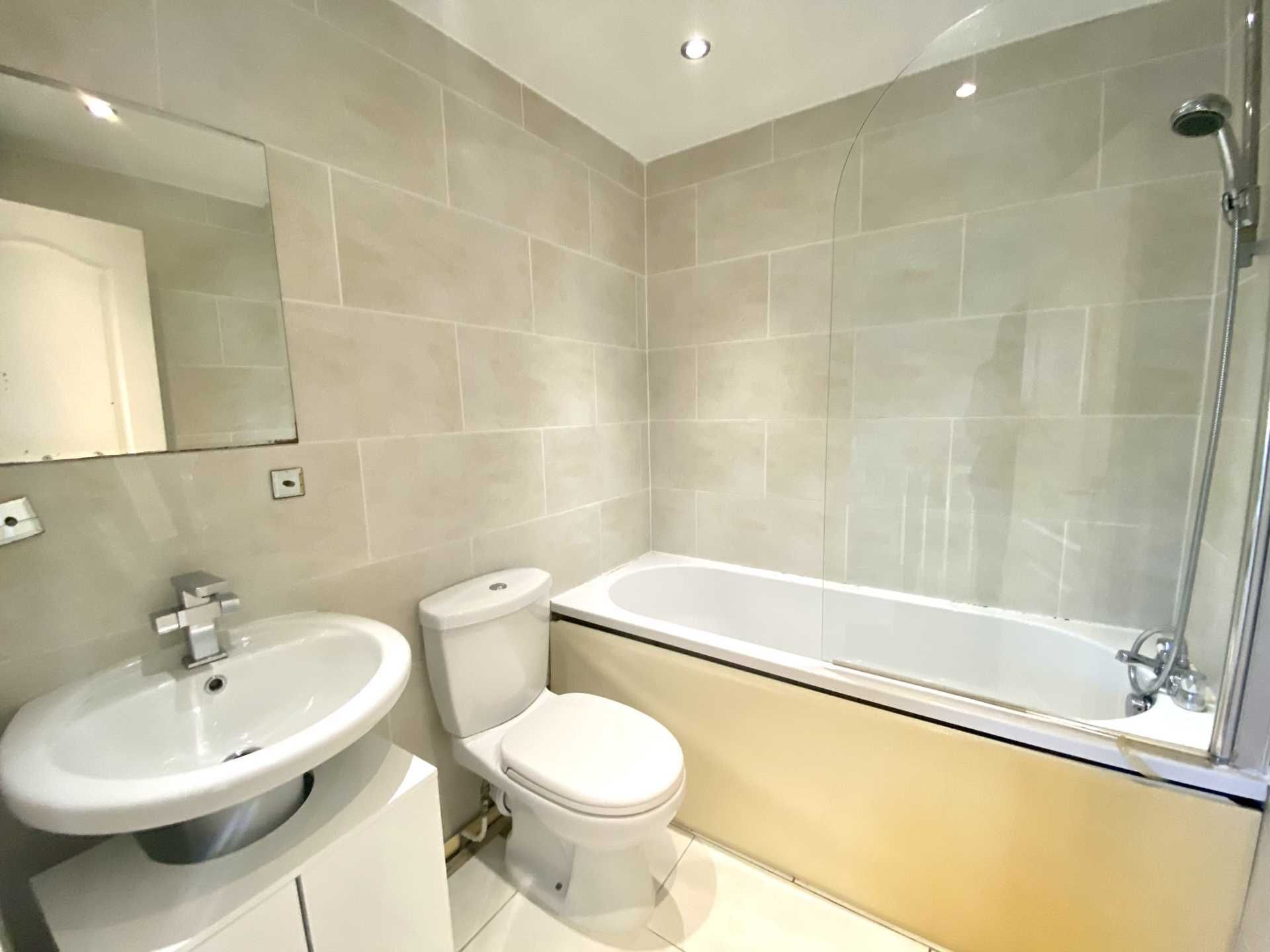 3 bedroom semidetached house to rent, Penda Drive, Shevington Park L