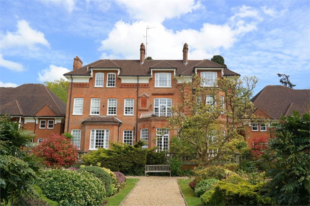 2 bedroom flat for sale, Birklands Park, London Road, St Albans, St