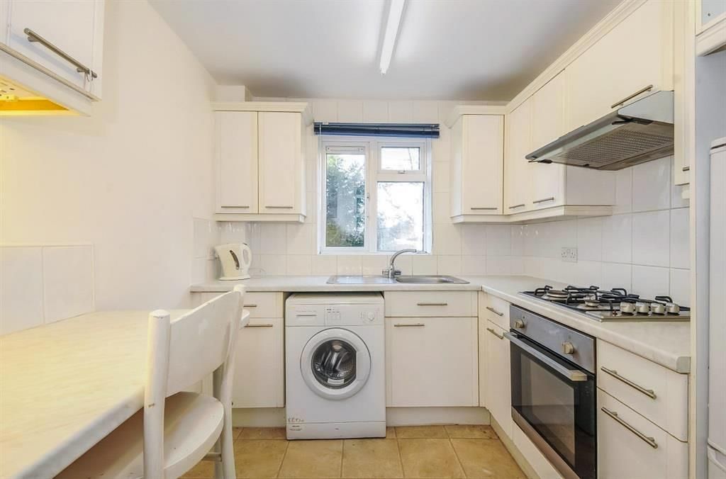 1 bedroom flat for sale, Colney Hatch Lane, London, N10 1QE