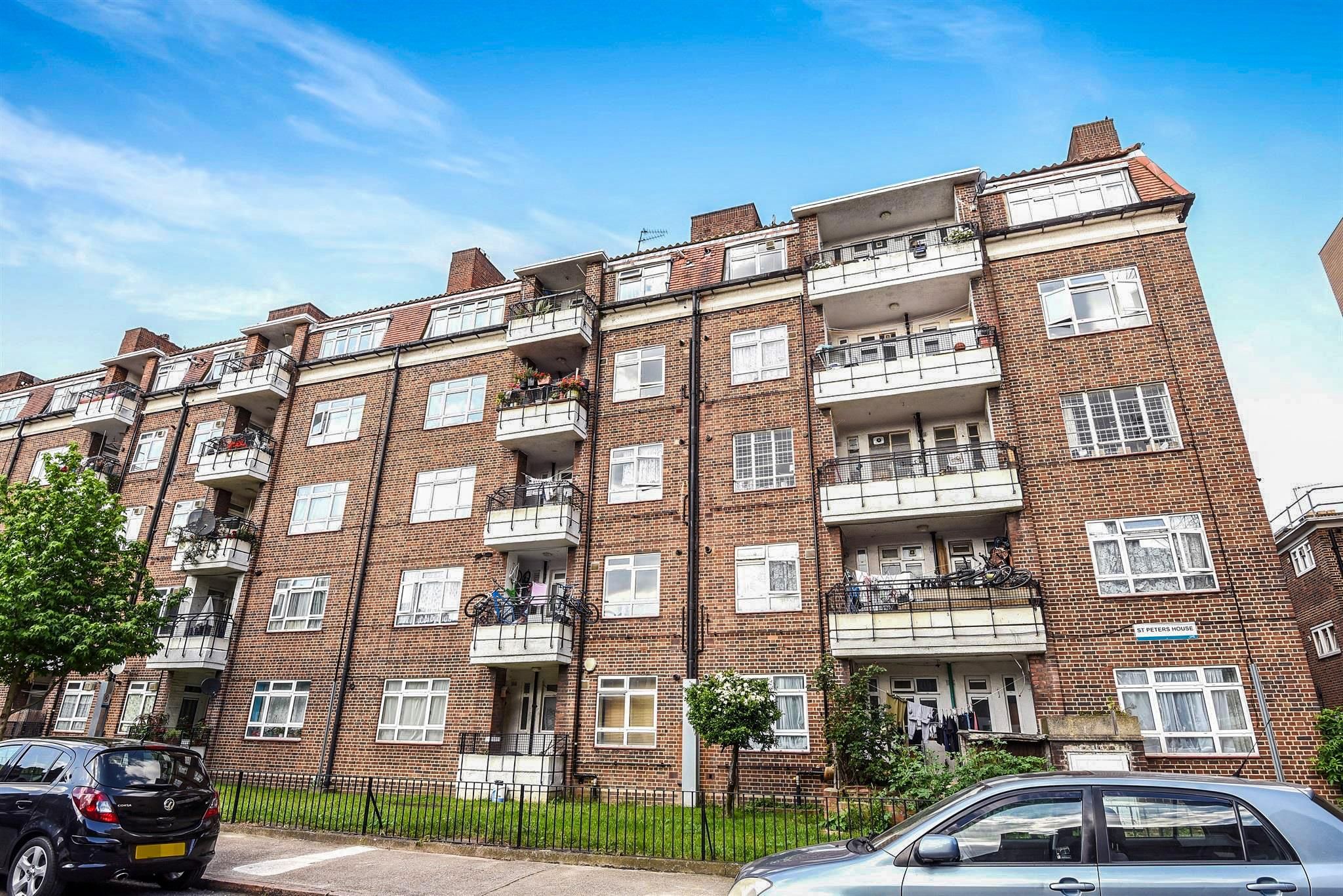 3 bedroom flat for sale, Queens Row, London, SE17 2PU