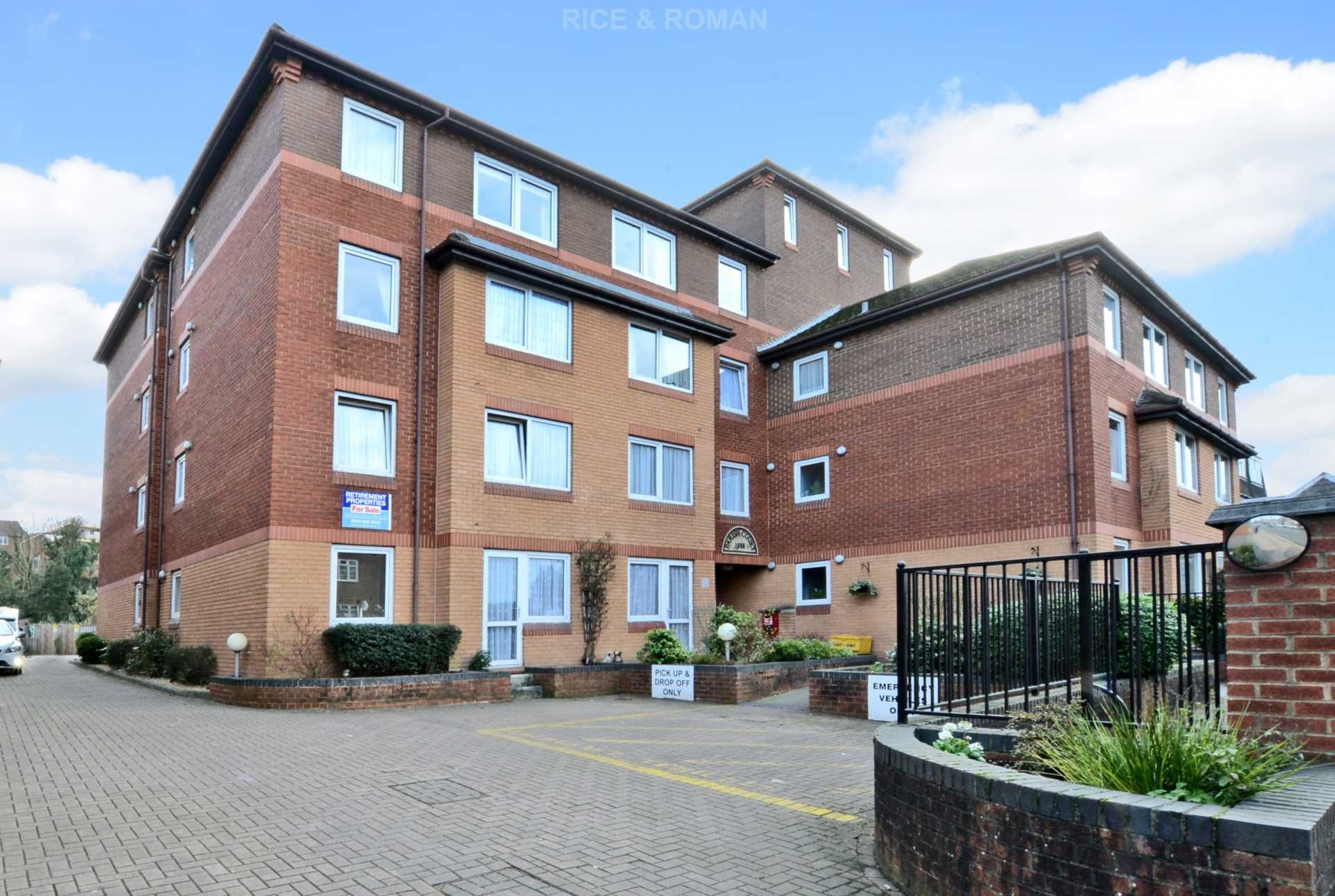 1 bedroom reteirment property for sale, St Marks Hill, Surbiton, KT6 4PL