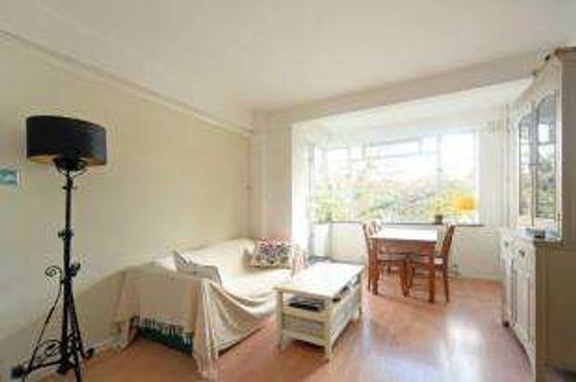 1 Bedroom Flat For Sale Dumbarton Court Brixton Hill