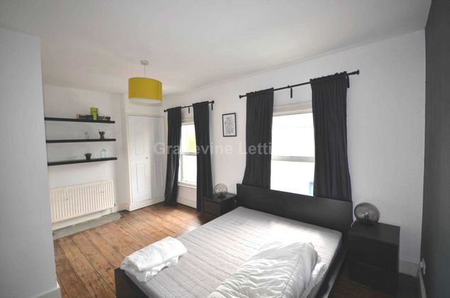4 bedroom apartment to rent London, SW4 7SF