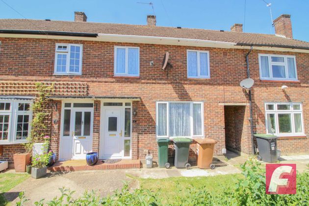 2 bedroom terraced house for sale Watford, WD19 7SR