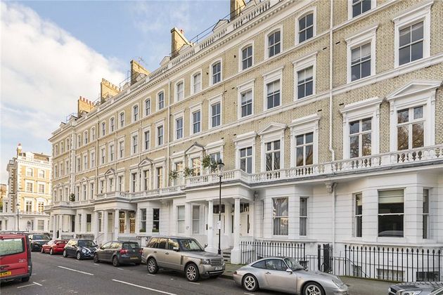 2 bedroom maisonette for sale, Onslow Gardens, London, SW7 3BU