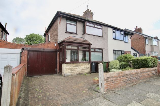 3 bedroom semi-detached house to rent Little Crosby, L23 0SQ