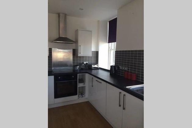 2 Bedroom Flat To Rent East Dock Street City Centre