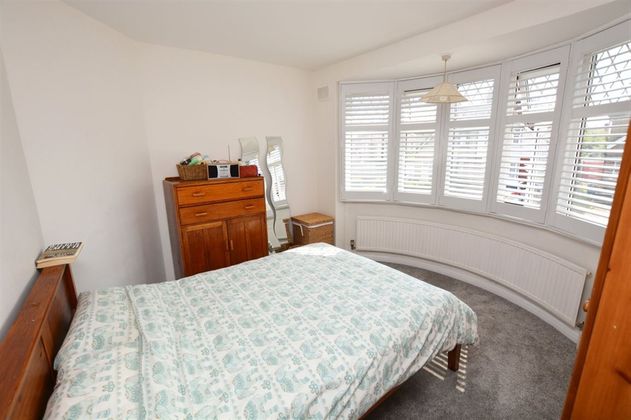 Find 3 Bedroom Houses For Sale In South Harrow Zoopla