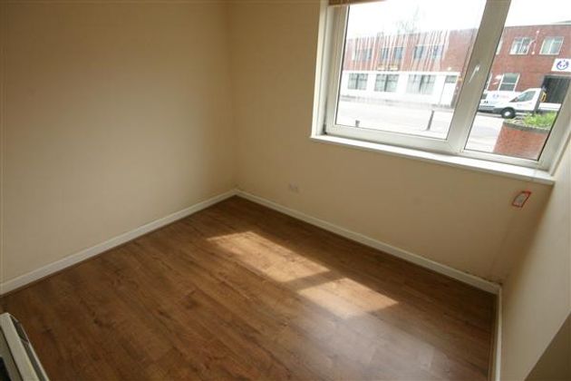 1 Bedroom Flat To Rent Holyrood House Orchard Lane