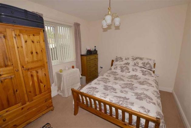 2 bedroom accessible flat for sale, Trinity Road, Bridlington, YO15 2EZ